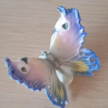 Porcelánový motýl Karl Ens