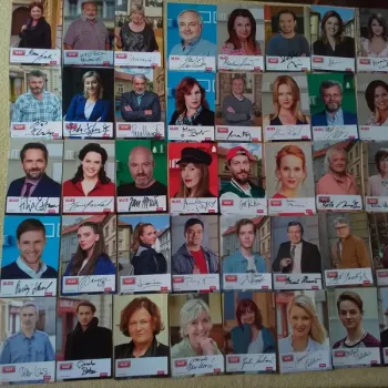 Prodej sady 40 fotografií  herců ze seriálu Ulice
