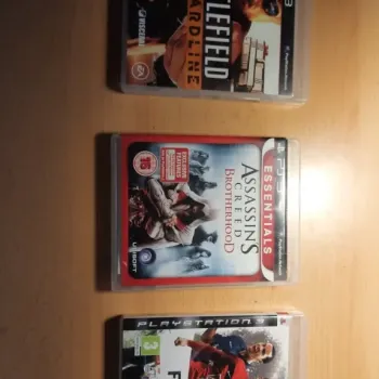 Battlefield hardline, AC brotherhood, Fifa 10 na ps3