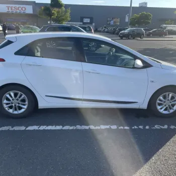 Rok2016 i 30 1,6 Crdi HYUNDAI zachovalý interiér 81kw